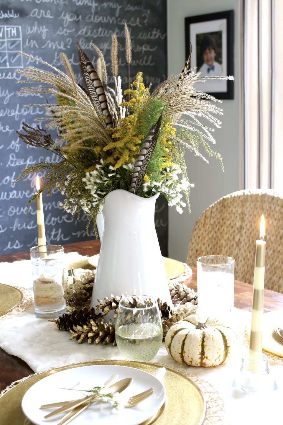 41) Feather-Filled Centerpiece