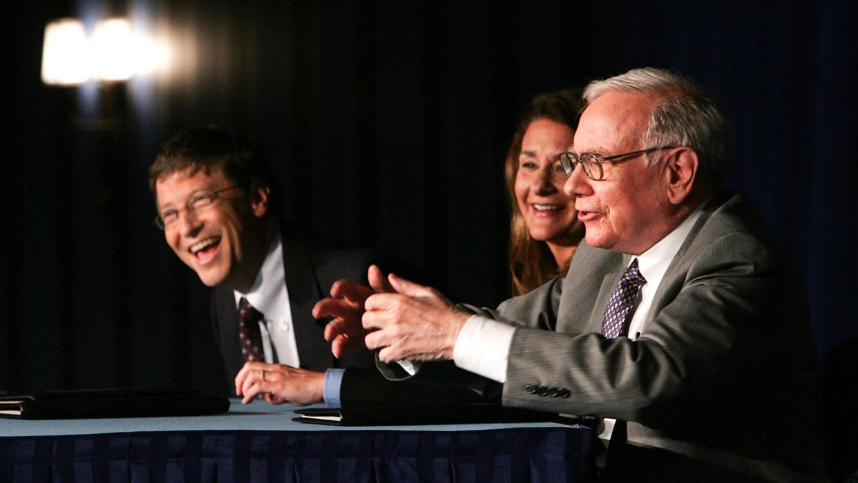 Warren Buffett Bill and Melinda.