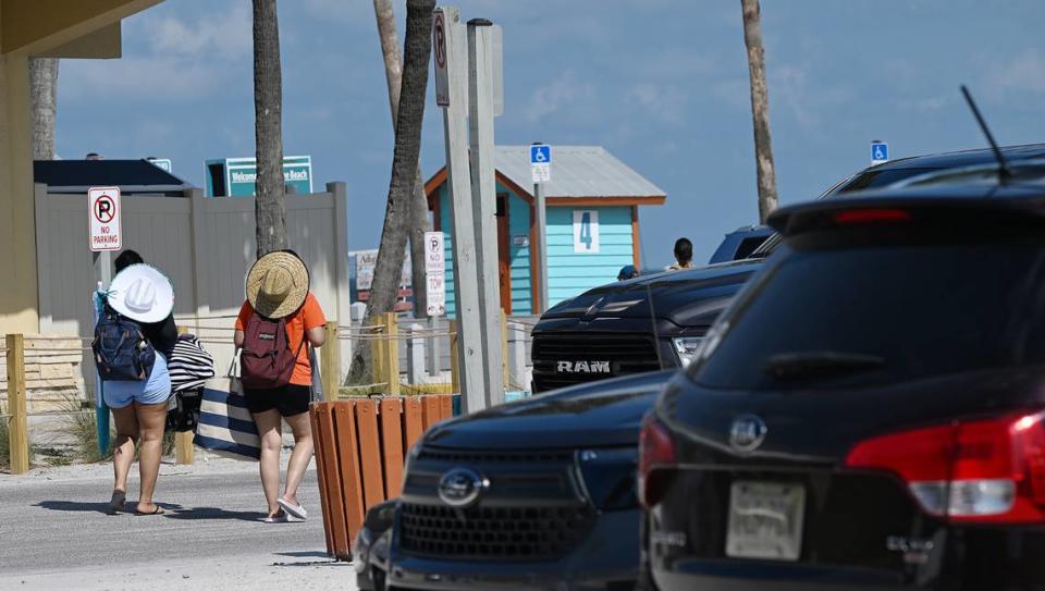 A parking garage could soon be built on the Manatee Public Beach parking lot at the end of Manatee Avenue following a years-long battle between Holmes Beach and Manatee County Government.