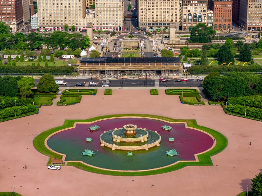 Aerial photographs of Buckingham Fountain of Pro-Palestinian protestors turning fountain green and red (Courtesy: Colin Hinkle/Soaring Badger Productions)