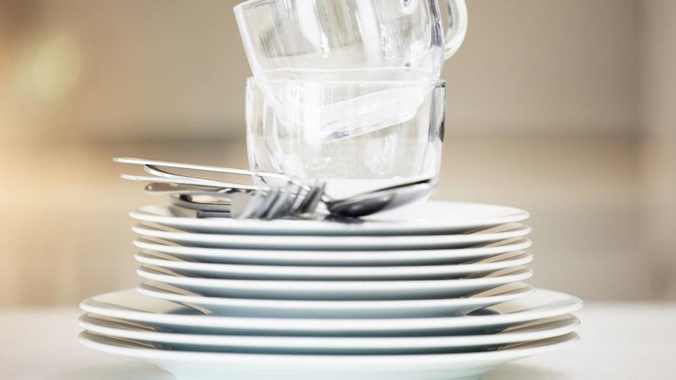 table manners stacking dishes