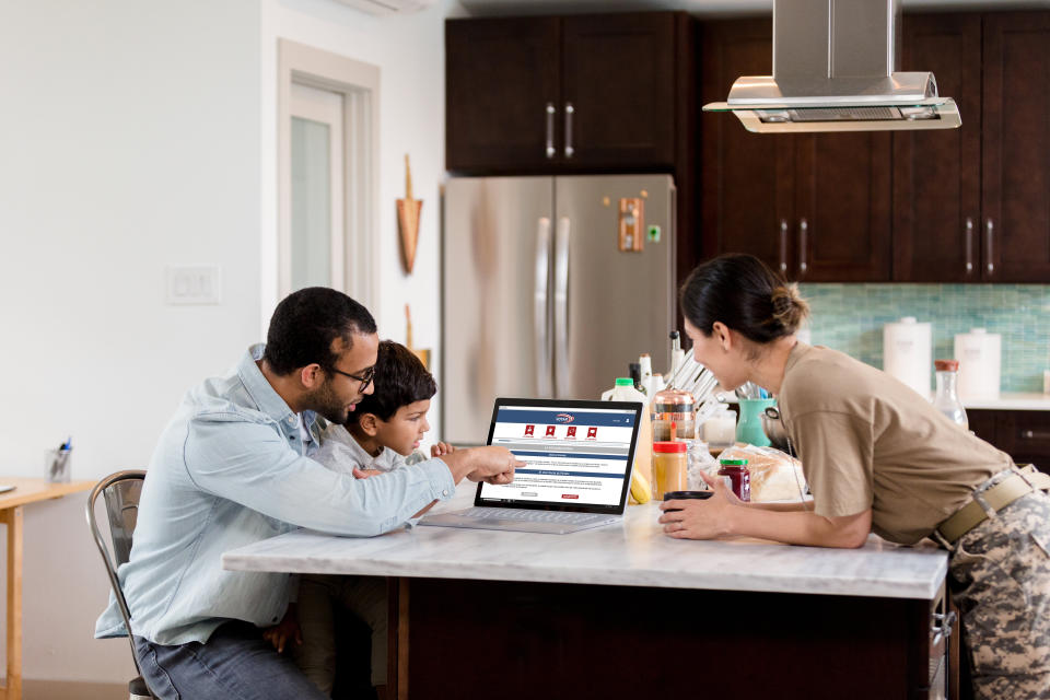 Parents and kids can research their local elections and candidates together.  (Photo: SDI Productions via Getty Images)