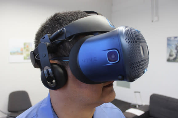 Side view of the HTC Vive Cosmos.