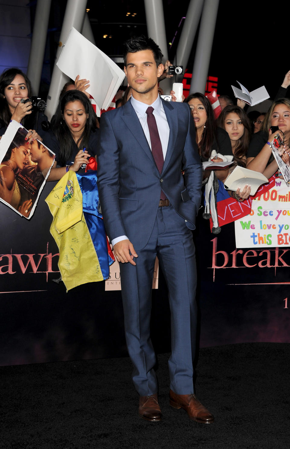 Premiere Of Summit Entertainment's "The Twilight Saga: Breaking Dawn - Part 1" - Red Carpet