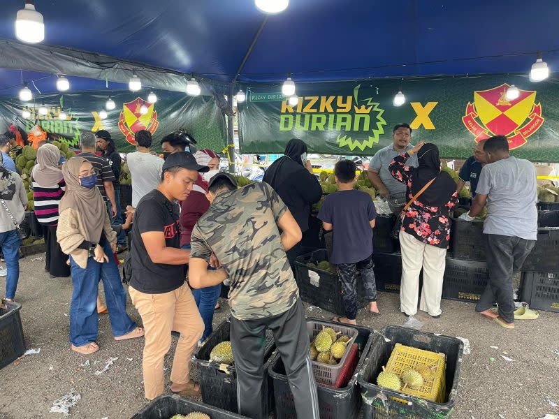 Rizky Durian - durian stall 