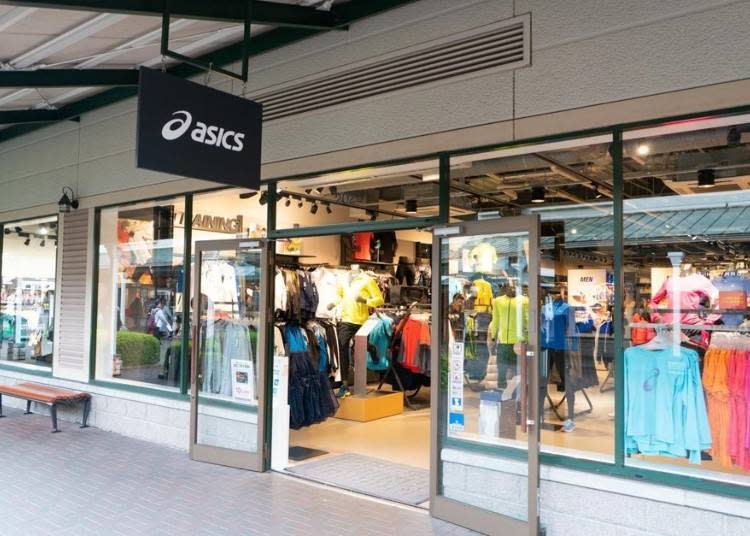 位在East Zone的「Asics」