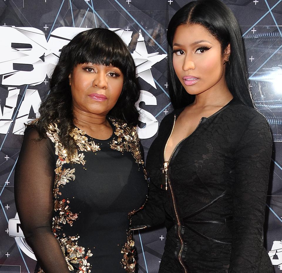 Carol Minaj and Nicki Minaj posing together at the 2015 BET Awards