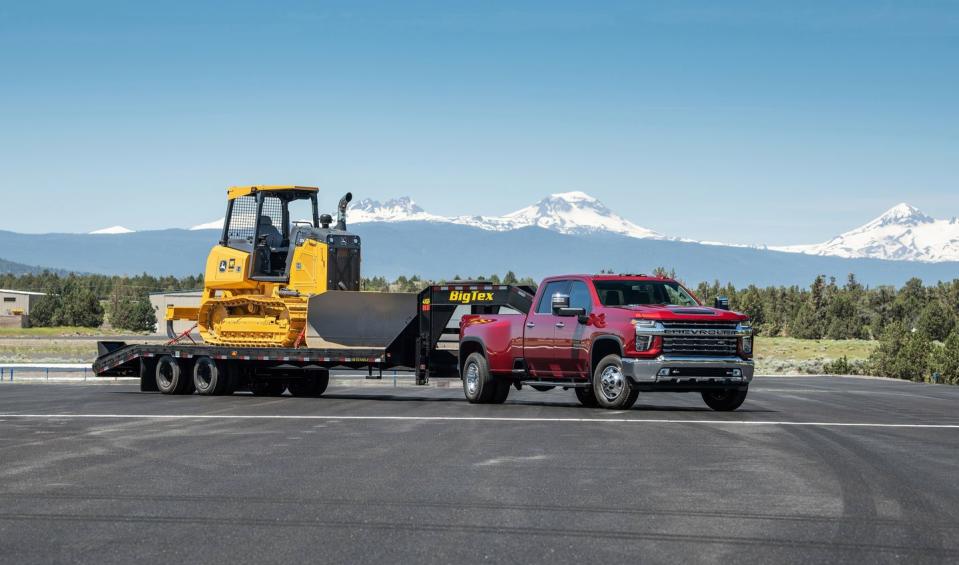 View Photos of the 2020 Chevrolet Silverado HD