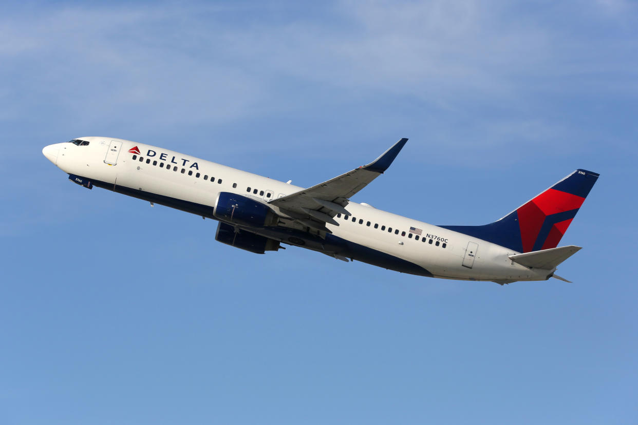 A passenger claims that a man overdosed on a Delta Air lines flight and could not be recovered because the plane didn't have Narcan on board (Credit: Getty Images)