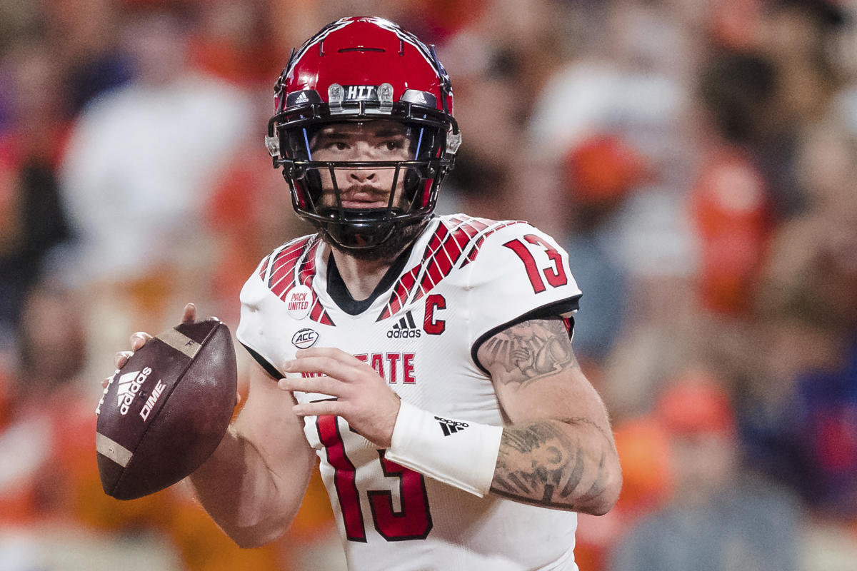 Former NC State QB Devin Leary transferring to Kentucky