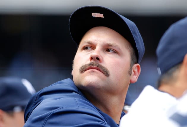 Joba Chamberlain has a beard, new glasses, and has lost 15 to 20