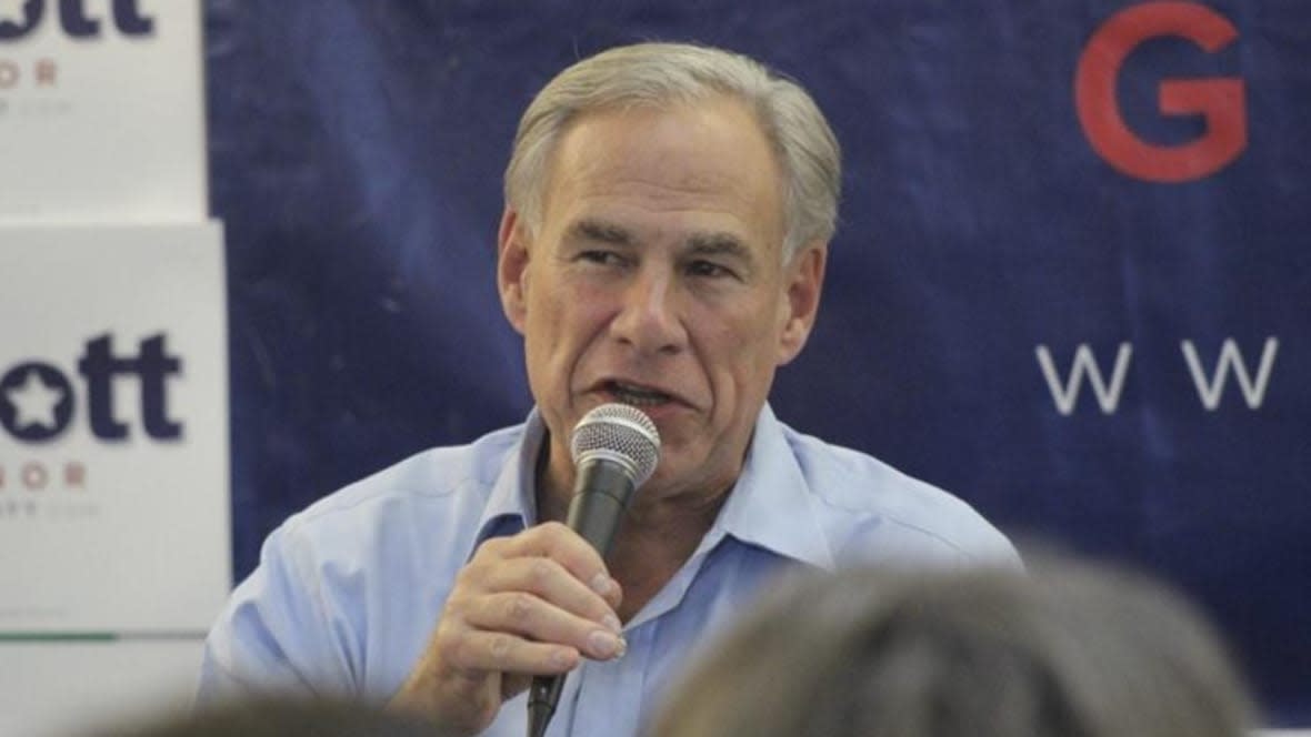 Texas Governor Greg Abbott speaks at a November rally at Michael’s Charcoal Grill in Midland, Texas. Abbott is moving fast to pardon a U.S. Army sergeant convicted in the 2020 killing of an armed protester. So fast, the judge hasn’t even handed down a sentence. (Photo: Michael Bauer/Odessa American via AP)