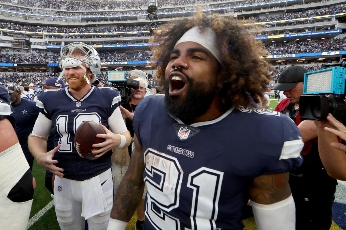 October 9, 2022 Inglewood, CA.Dallas Cowboys running back Tony