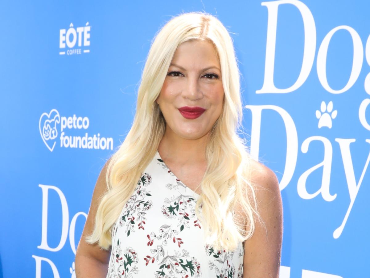 Tori Spelling’s financial troubles may lead her to accept an offer that she has reportedly been getting since 2006