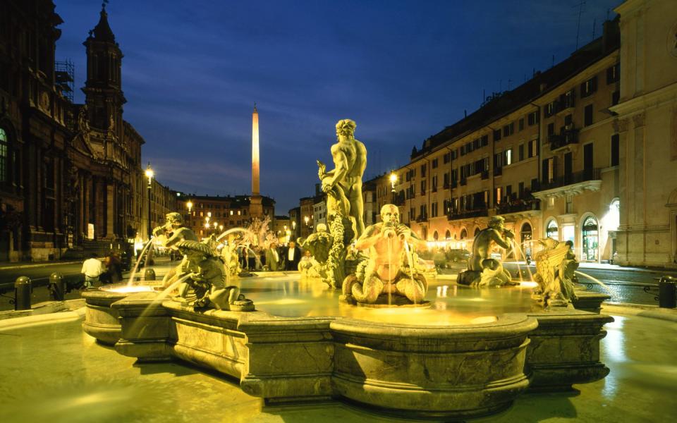  Bernini Fountain, Piazza Navona, Rome, Italy - Credit: Fridmar Damm/zefa/Corbis