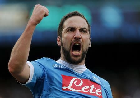 Football Soccer - Napoli v Carpi Serie A - San Paolo Stadium, Naples, Italy - 07/02/16. Napoli's Gonzalo Higuain celebrates after scoring against Carpi. REUTERS/Stringer