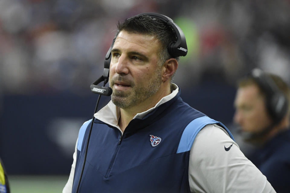 Tennessee Titans head coach Mike Vrabel watches from the sidelines during the first half of an NFL football game against the Houston Texans, Sunday, Jan. 9, 2022, in Houston. (AP Photo/Justin Rex )