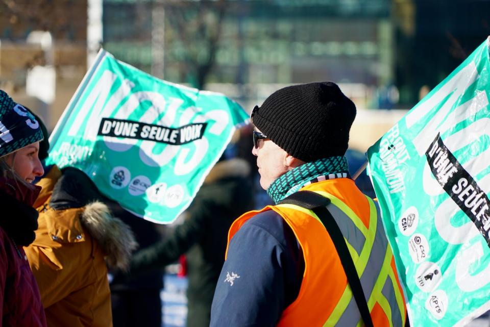 Common front union leaders say the Quebec government isn't demonstrating any urgency when it comes to advancing negotiations to end the public sector workers' strike.