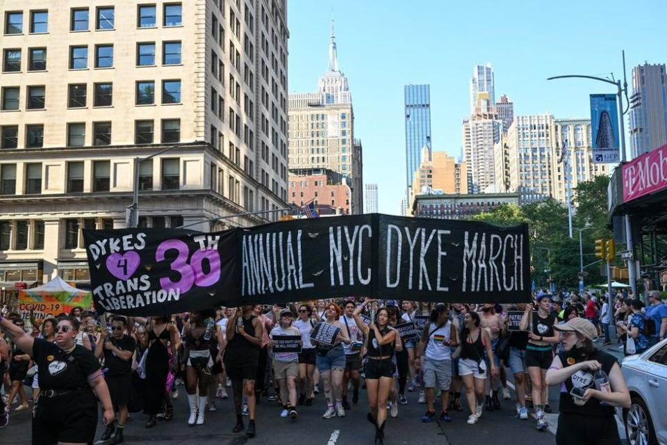 photo gallery Dyke Marches Dykes on Bikes worldwide through history