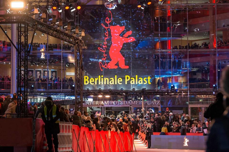 Zum ersten Mal wieder ohne Beschränkungen: Filmfans aus aller Welt freuen sich auf die 73. Berlinale. (Bild: ZDF / Svea Pietschmann)