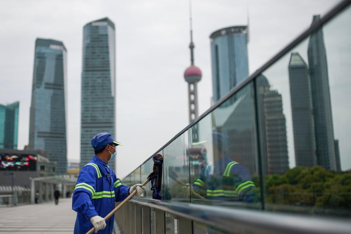 Xi verspricht, Chinas öffentliche Finanzen zu sanieren und hoch verschuldeten Regionen zu helfen