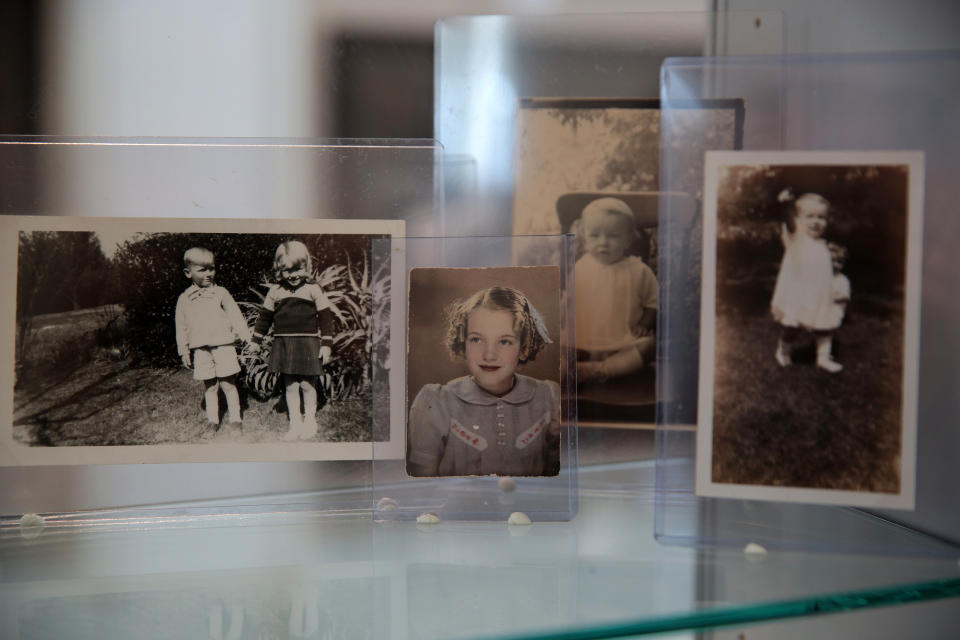 Marilyn Monroe's childhood photos 