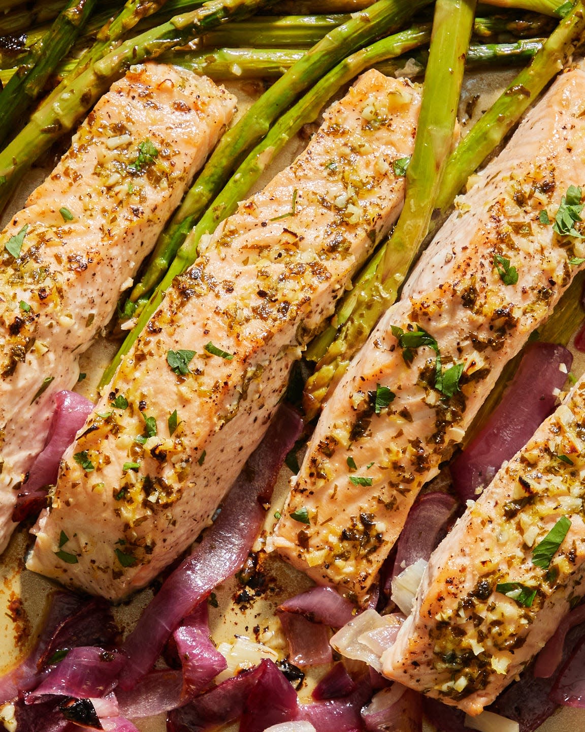 sheet pan garlic butter salmon and asparagus with lemon