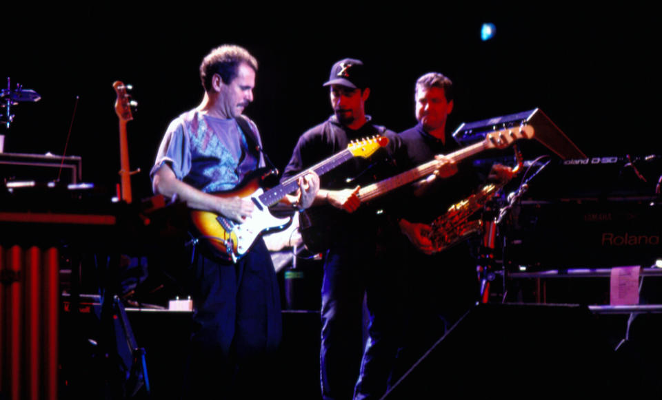 Spyro Gyra (13 nominations)