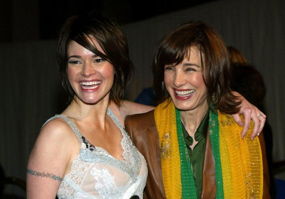 Photo Gallery L Word Showtime Premier Event 2004 Leisha Hailey Anne Archer