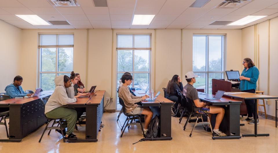 SLCC students in a standard classroom.