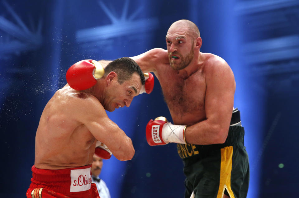 Boxing - Wladimir Klitschko v Tyson Fury WBA, IBF & WBO Heavyweight Title's - Esprit Arena, Dusseldorf, Germany - 28/11/15 Tyson Fury in action against Wladimir Klitschko during the fight Action Images via Reuters / Lee Smith Livepic