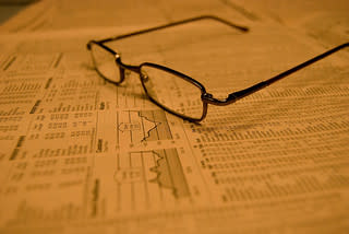 glasses on stocks page