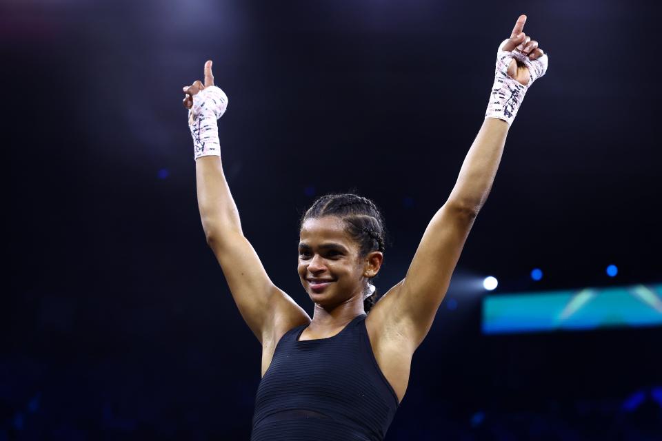 Ramla Ali celebrates their victory over Crystal Garcia Nova (Getty Images)