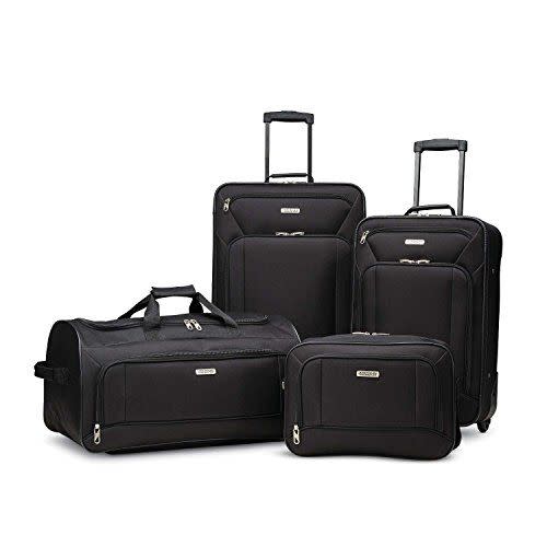 5) Fieldbrook XLT Softside Luggage Set