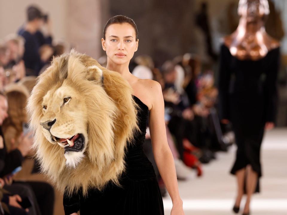 Irina Shayk on the Schiaparelli runway (Shutterstock)