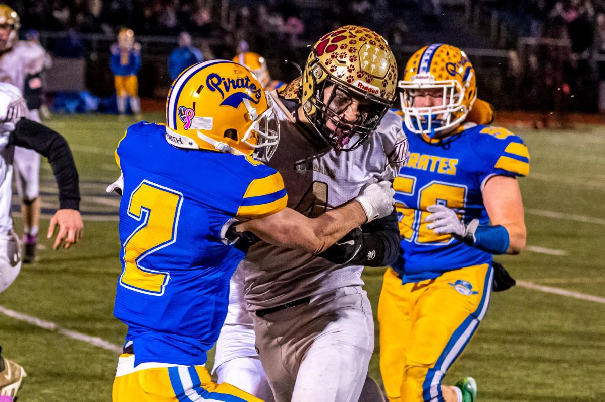 Photos: GNB Voc-Tech vs. Diman Thanksgiving Football