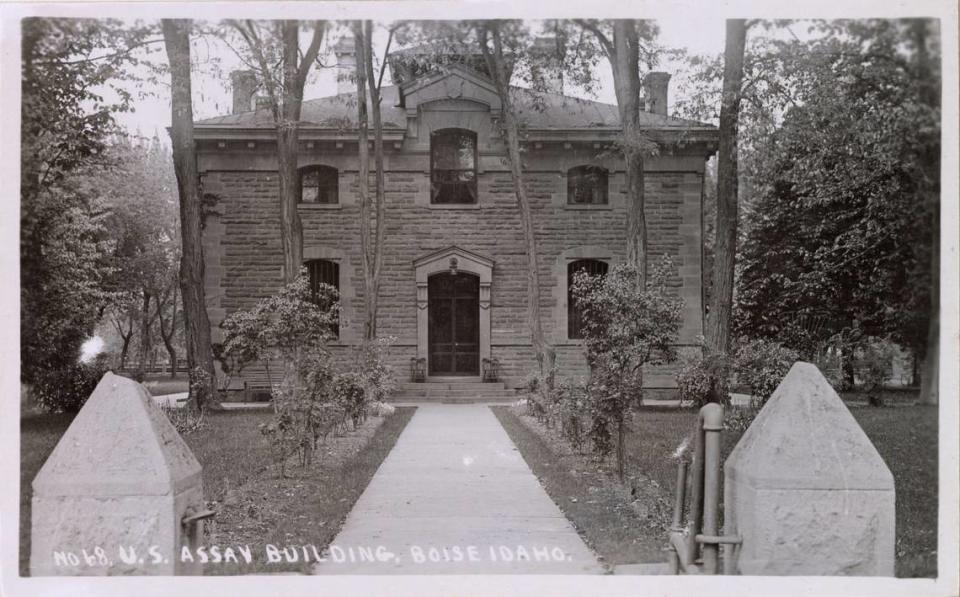 This photo of the U.S. Assay Office, 210 W. Main St., from around 1910 shows bars on the first-floor windows, not believed to be original to the building, which was built in 1871. In an upcoming renovation project, the bars will be removed. Photo courtesy of the Idaho State Historic Preservation Office