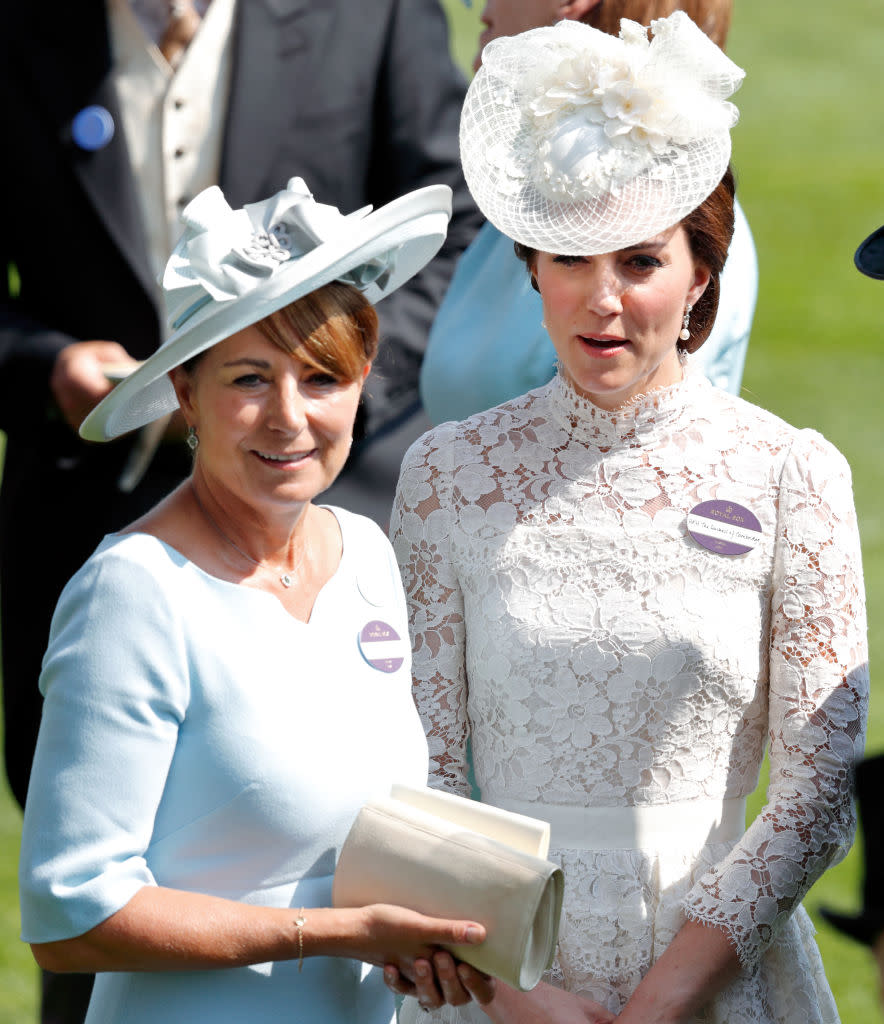 ASCOT, UNITED KINGDOM - JUNE 20: (EMBARGOED FOR PUBLICATION IN UK NEWSPAPERS UNTIL 48 HOURS AFTER CREATE DATE AND TIME) Carole Middleton and Catherine, Duchess of Cambridge attend day 1 of Royal Ascot at Ascot Racecourse on June 20, 2017 in Ascot, England. (Photo by Max Mumby/Indigo/Getty Images)