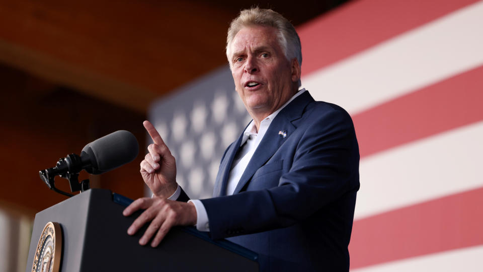 Virginia gubernatorial candidate Terry McAuliffe participates in a campaign event at Lubber Run Park in Arlington, Virginia, U.S., July 23, 2021. (Evelyn Hockstein/Reuters)