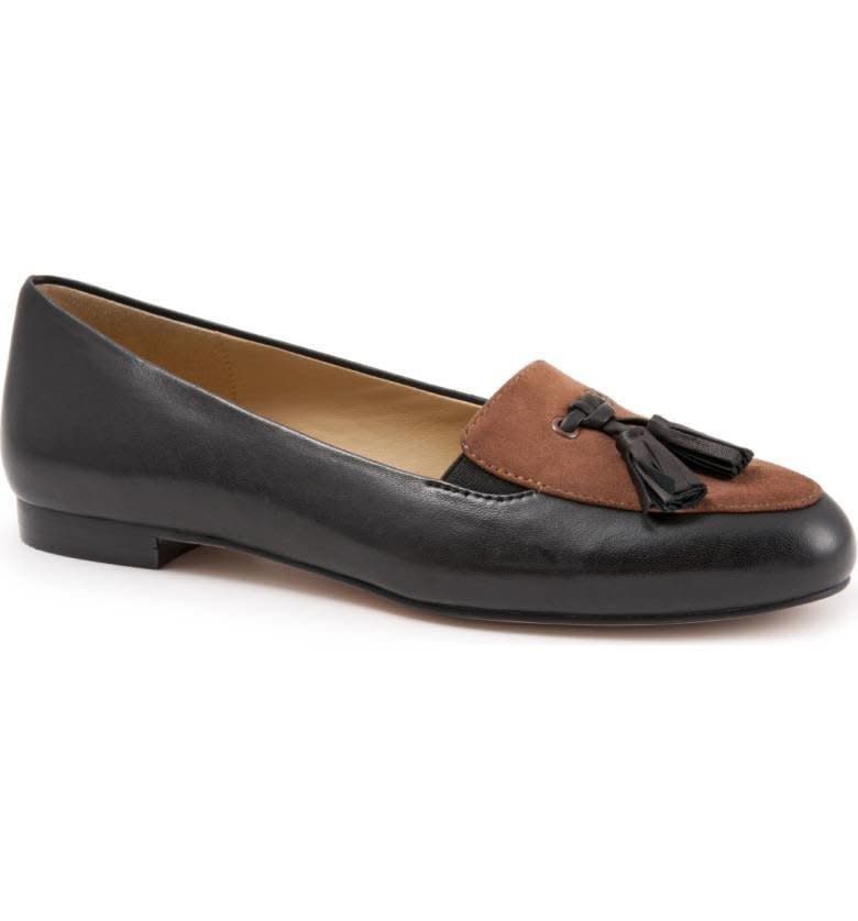 <strong>Sizes</strong>: 5 to 12 W&lt;br&gt;<br />Get them at&nbsp;<strong><a href="http://shop.nordstrom.com/s/trotters-caroline-tassel-loafer-women/4377550?origin=category-personalizedsort&amp;fashioncolor=BLACK%2F%20TOBACCO%20LEATHER" target="_blank" rel="noopener noreferrer">Nordstrom</a></strong>.