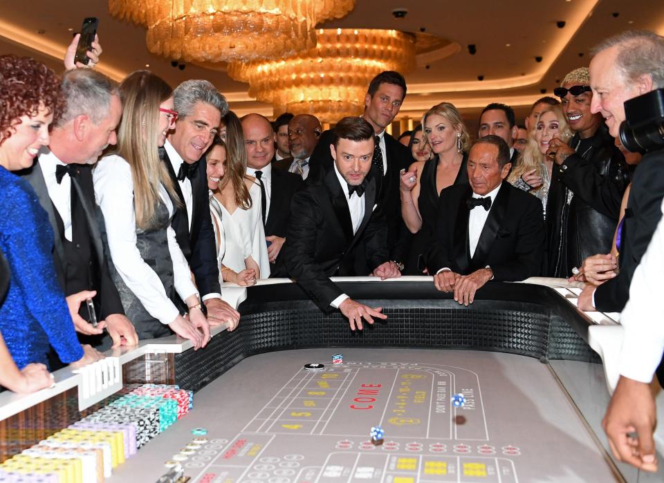 Celebrities at Fontainebleau Las Vegas opening