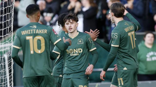 Plymouth Argyle 3-1 Sutton United - Pilgrims squeeze into the FA Cup fourth  round - Yahoo Sports
