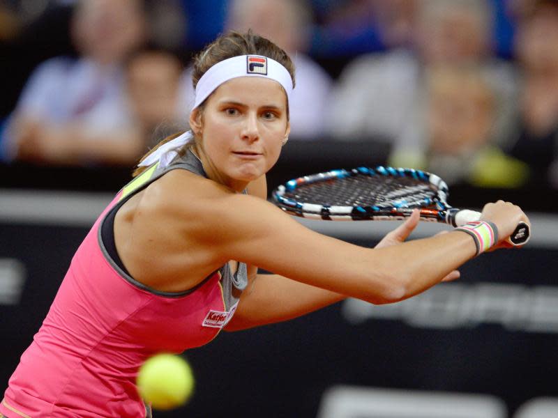 Julia Görges unterliegt im Achtelfinale der Serbin Ana Ivanovic. Foto: Daniel Maurer