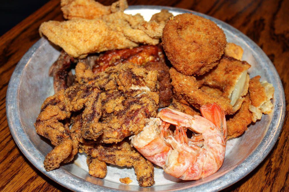 Berry's Seafood and Catfish House, Florence, Mississippi