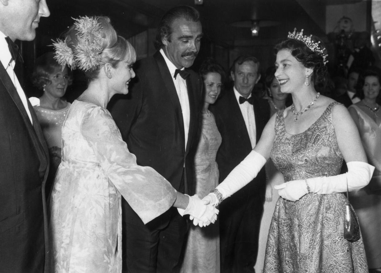 Royal Handshake (Getty Images)