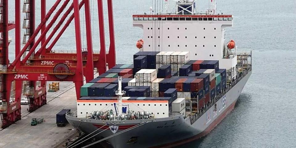 中國大陸五一長假後，客戶需求爆衝，緊急向貨櫃海運業者追加從大陸到南美洲的700～800個貨櫃。圖／本報資料照片