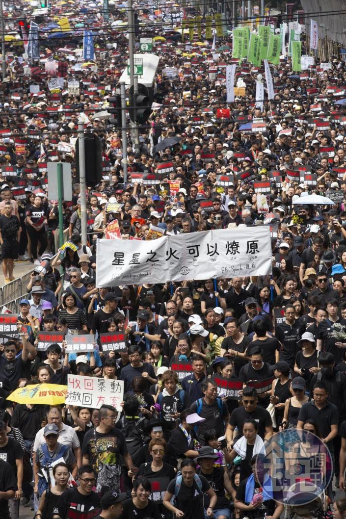 根據港大醫學院公共衛生學院最新研究發現，去年每5名港人就有1人患上疑似抑鬱症或懷疑創傷後壓力症（PTSD）。圖為資料照。