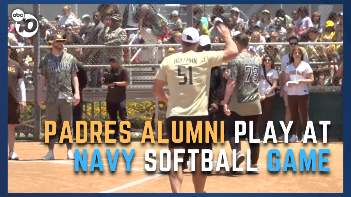 DVIDS - Images - Sailors Play San Diego Padres Alumni In Softball Game  [Image 2 of 15]