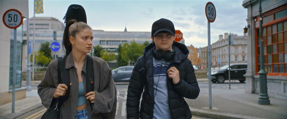 FLORA AND SON, from left: Eve Hewson, Oren Kinlan, 2023. © Apple TV+ / courtesy Everett Collection