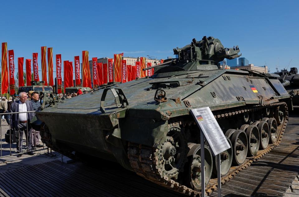 2024年5月1日，在俄羅斯莫斯科勝利公園展出的德製貂鼠式（Marder）步兵戰車。路透社